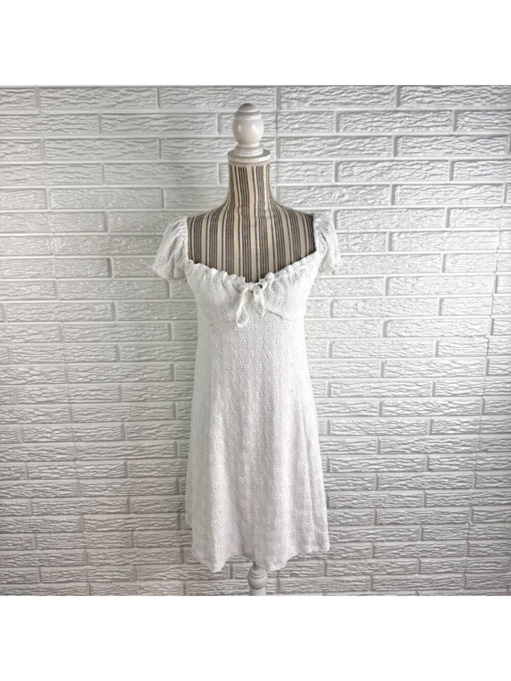 Aeropostale White Eyelet Mini Sundress Sweet Tie Front Puff Cap Sleeves XL NWT